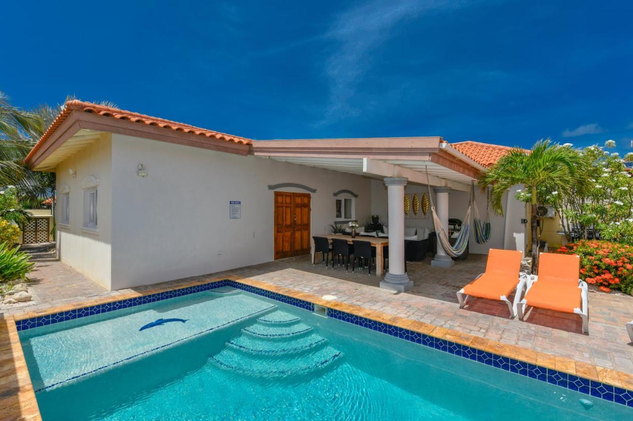 Villa Swiss Paradise With Private Pool Палм Бич Экстерьер фото