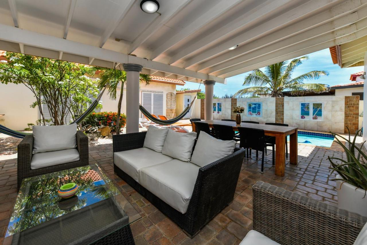 Villa Swiss Paradise With Private Pool Палм Бич Экстерьер фото