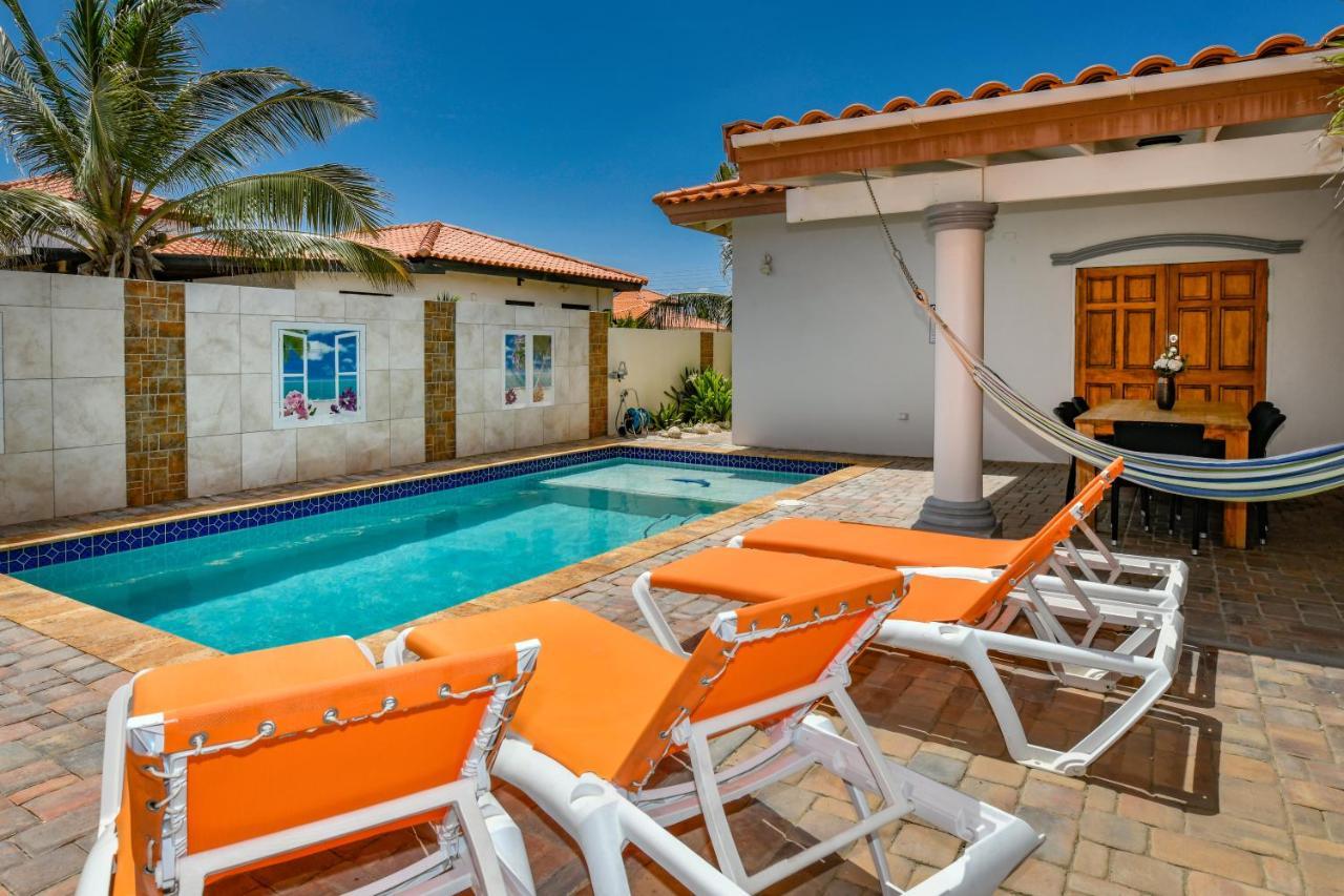 Villa Swiss Paradise With Private Pool Палм Бич Экстерьер фото